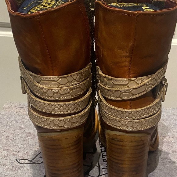 Freebird by STEVEN Balboa SZ 8 - Picture 3 of 7